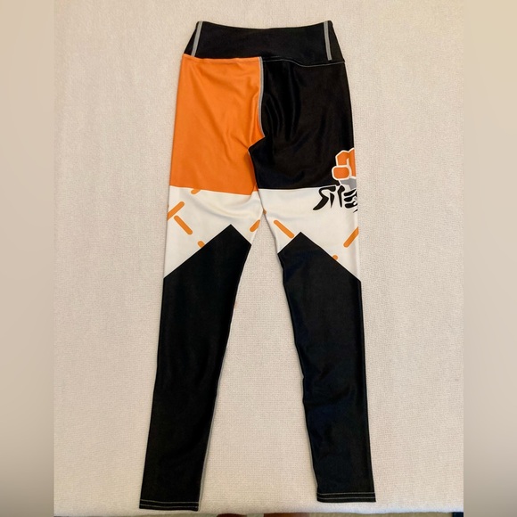 Pokémon Sword & Shield Leggings - Picture 2 of 3